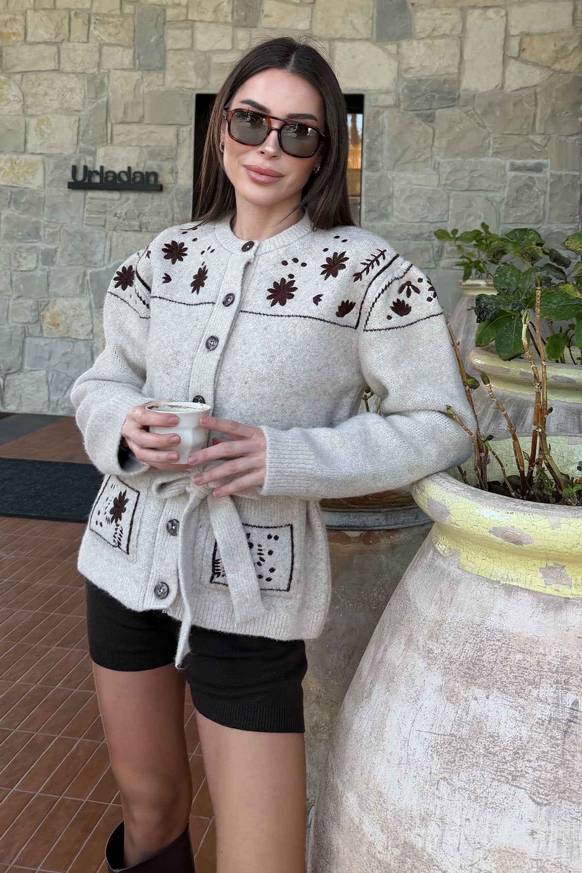 Kadın Nakış İşlemeli Hırka Bej