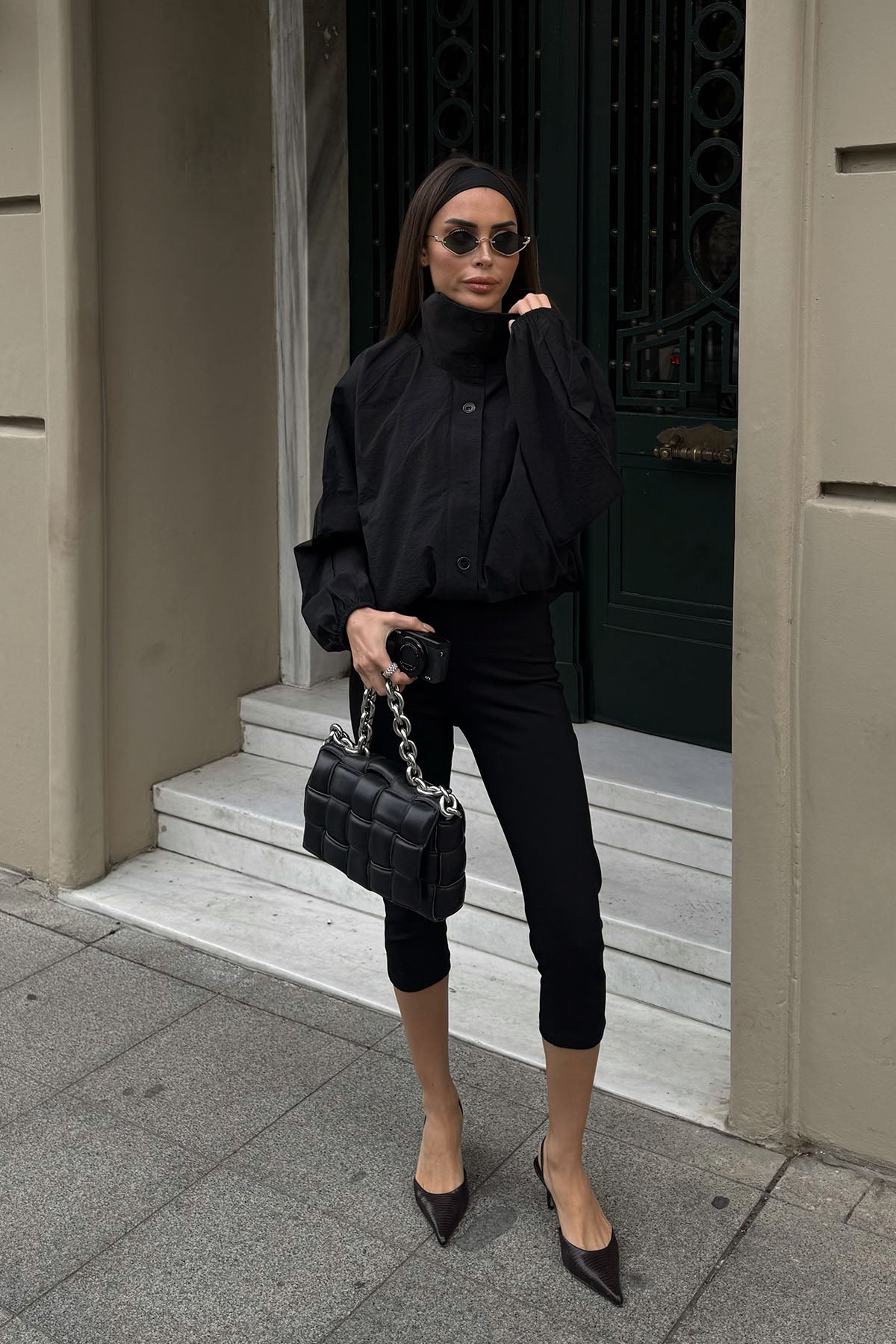 Kadın Yırtmaç Detaylı Kapri Boy Tayt Siyah