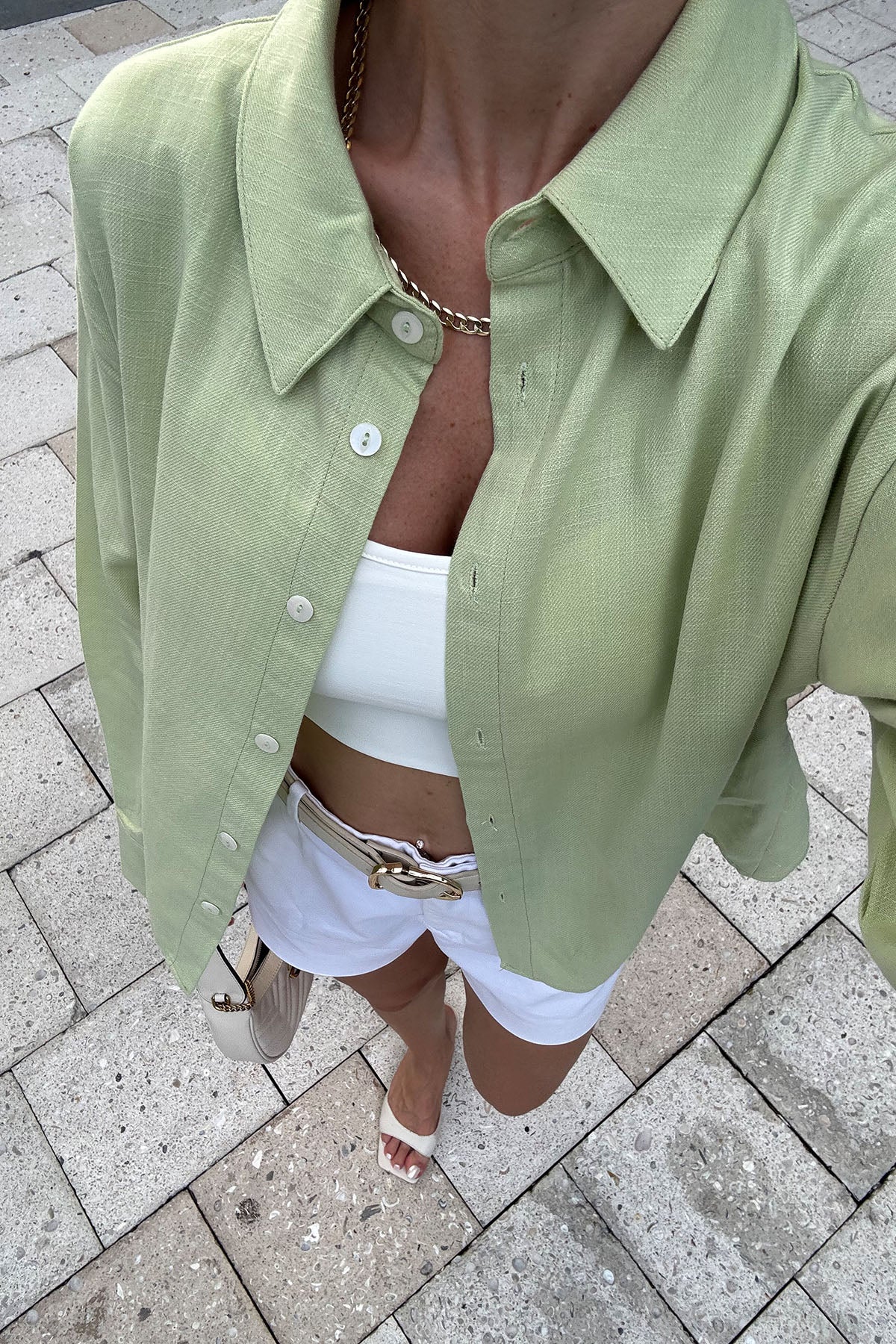 Kadın Organik Pamuk Oversize Kısa Gömlek Uçuk Yeşil