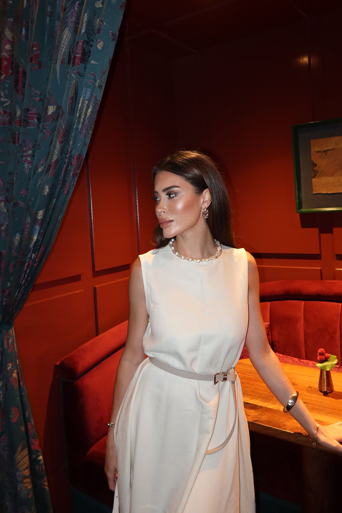 Kadın Dökümlü Pamuklu Sıfır Kol Elbise Kemik