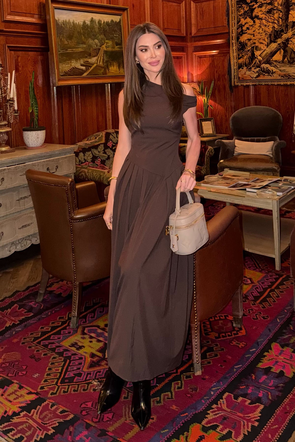 Kadın Kayık Yaka Pileli Maksi Boy Elbise Kahverengi