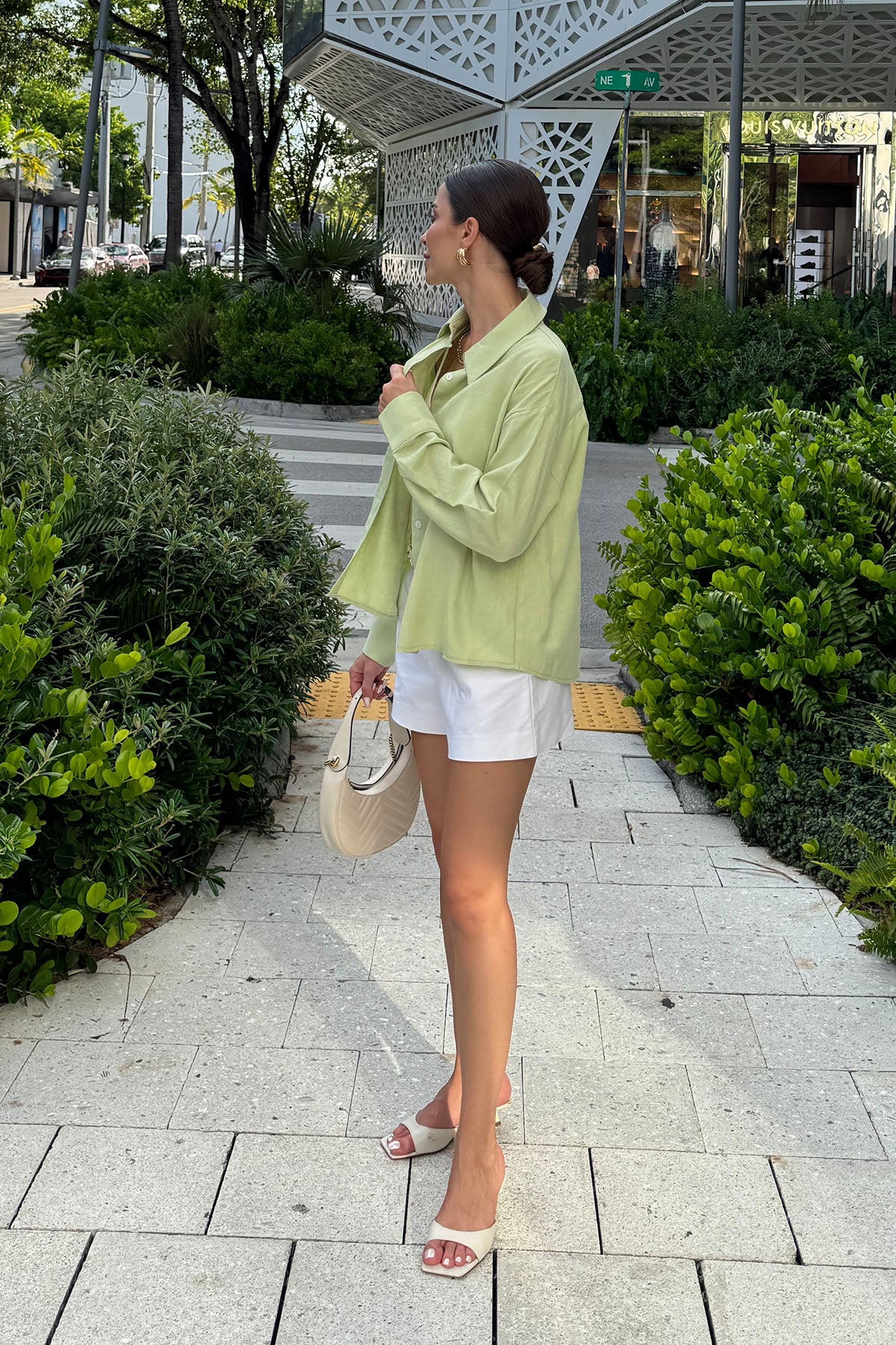 Kadın Organik Pamuk Oversize Kısa Gömlek Uçuk Yeşil