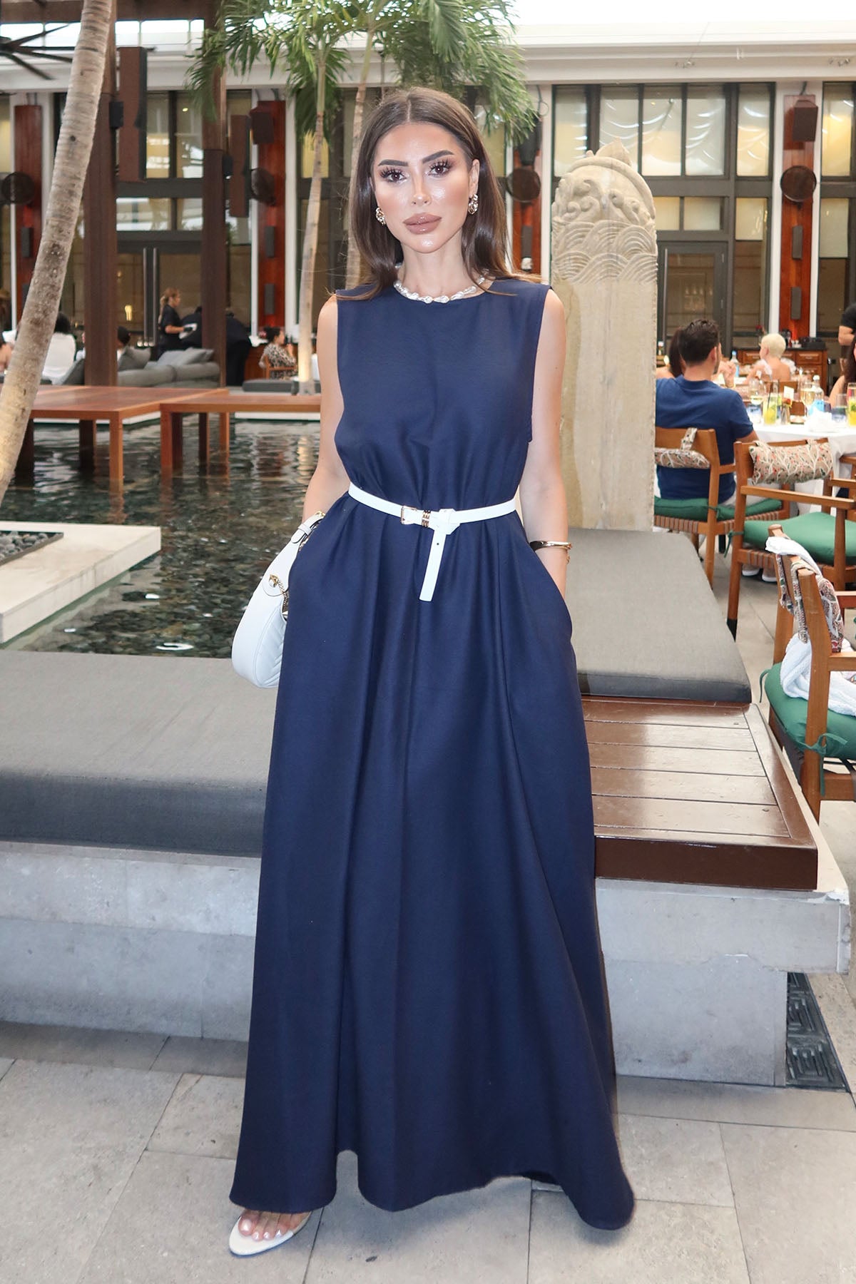 Kadın Dökümlü Pamuklu Sıfır Kol Elbise Lacivert