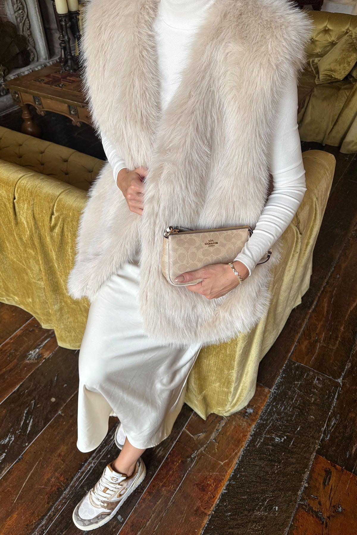 Kadın Kürklü Yelek Ekru