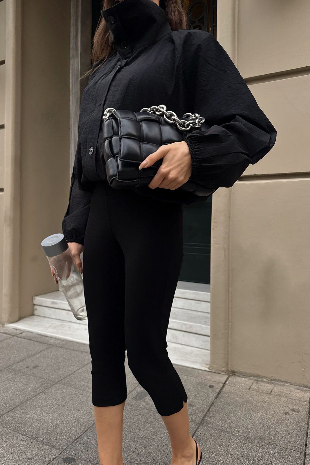 Kadın Yırtmaç Detaylı Kapri Boy Tayt Siyah