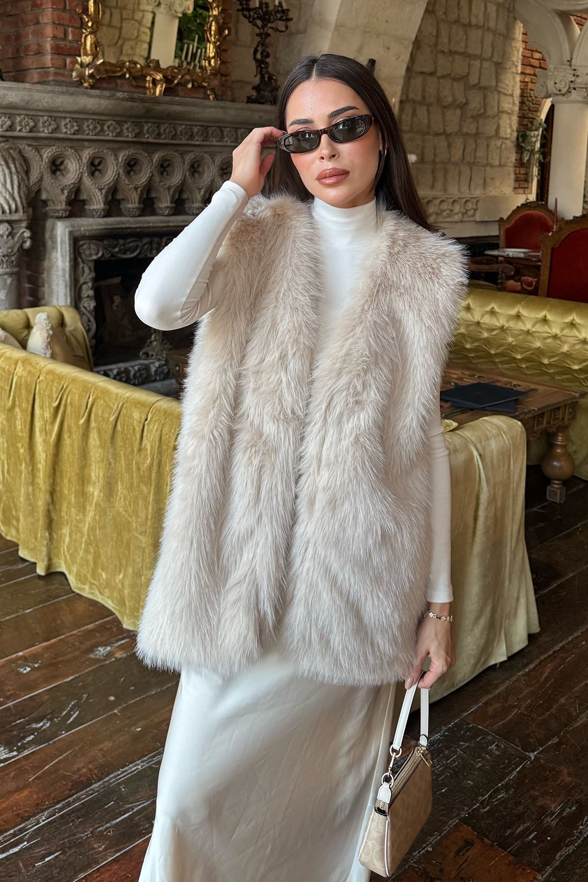 Kadın Kürklü Yelek Ekru