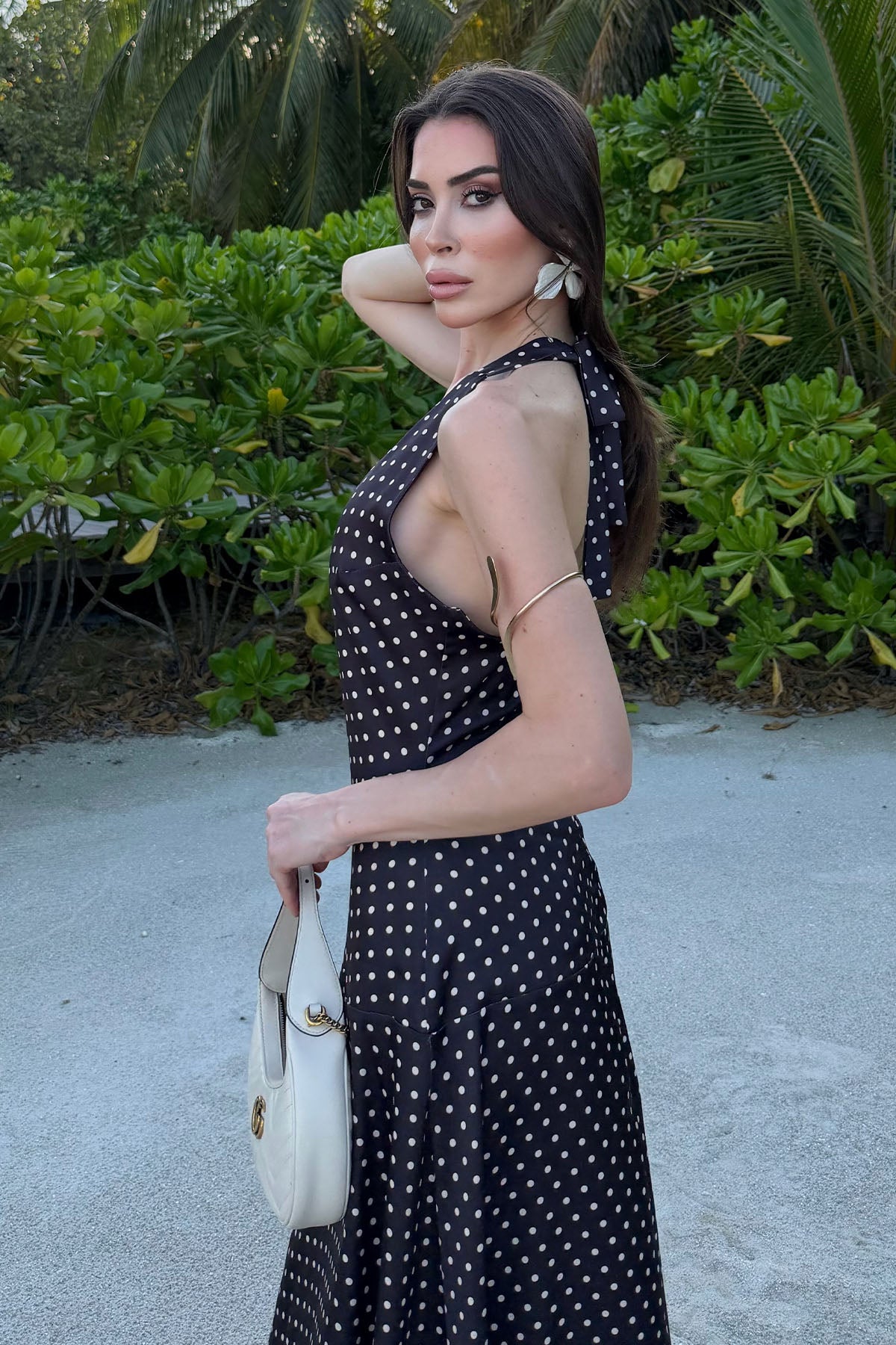 Kadın V Yaka Puantiye Desenli Uzun Elbise Acı Kahve