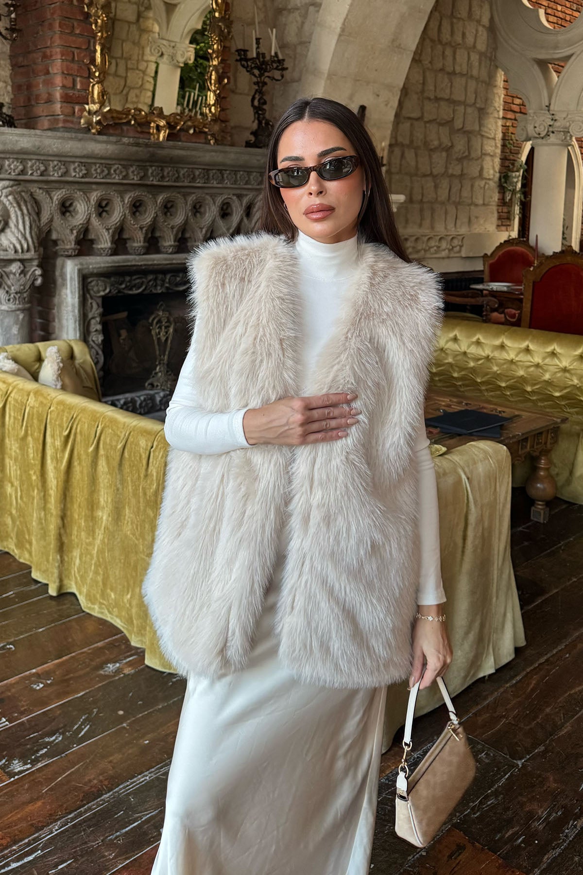 Kadın Kürklü Yelek Ekru