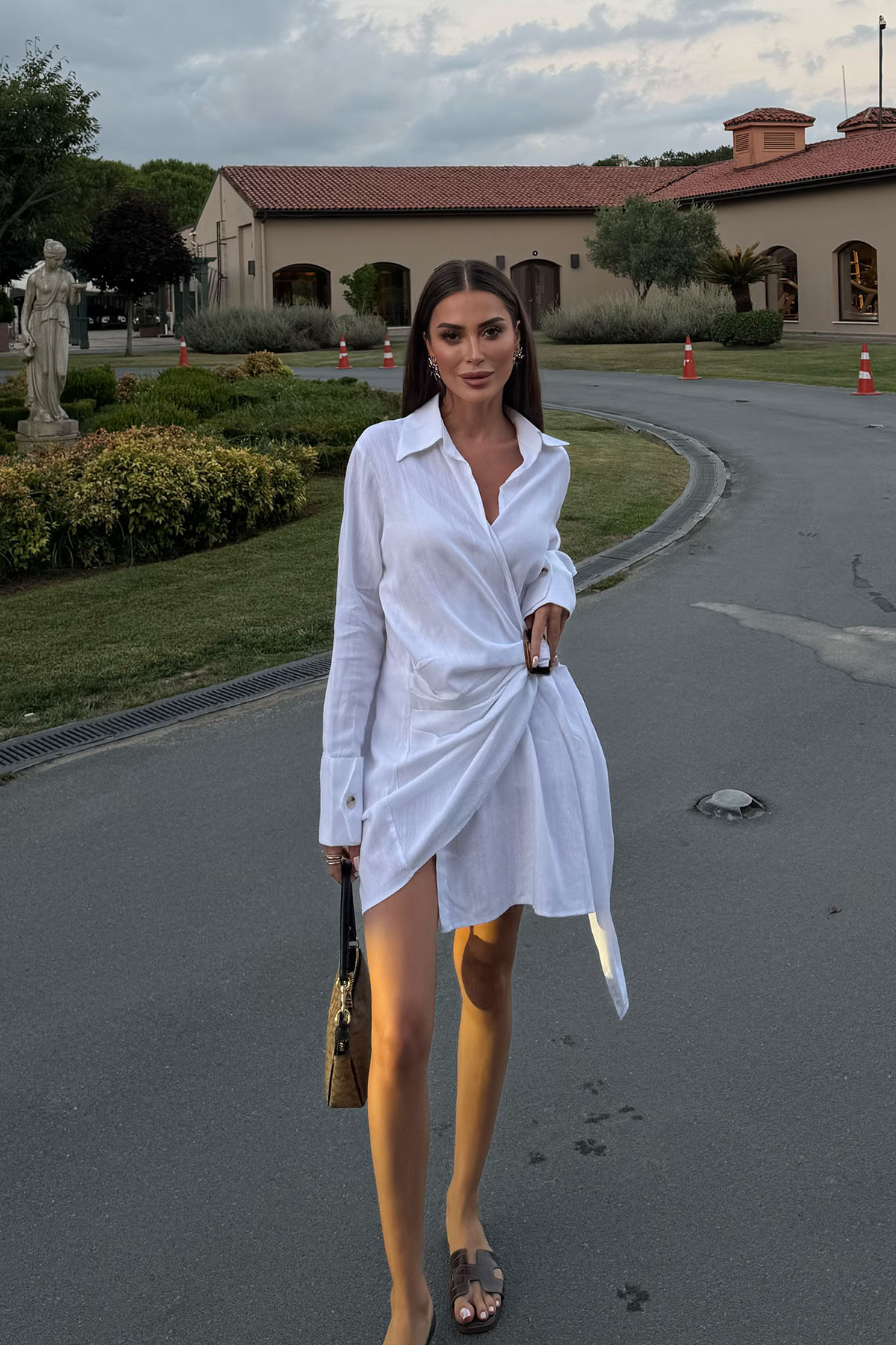 Kadın Toka Detaylı Kruvaze Elbise Beyaz