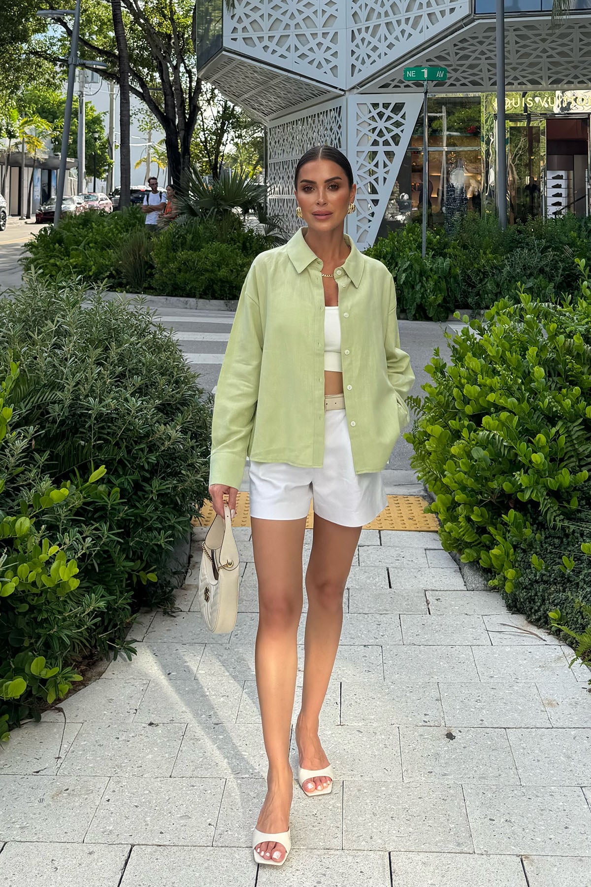 Kadın Organik Pamuk Oversize Kısa Gömlek Uçuk Yeşil