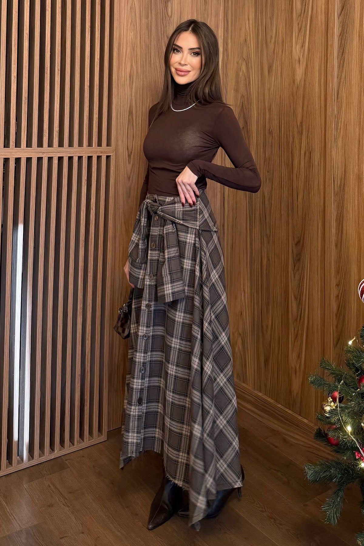 Kadın Bağlama Detaylı Asimetrik Etek Kahve